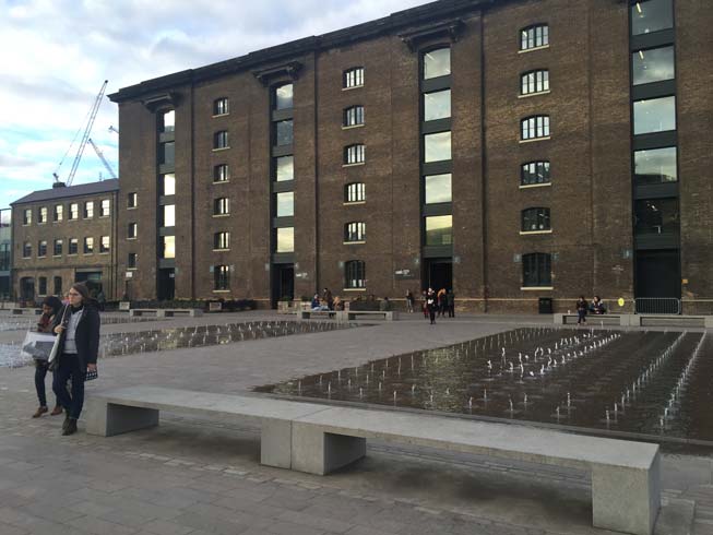 CSM-Entrance-Facade-&-Fountains